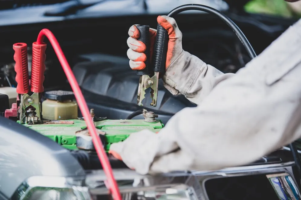 car-repairman-wearing-white-unif